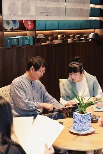 Interesting metaphysics course in an ancient tea house - An In-Depth Look at the Experience