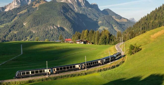 Interlaken: Goldenpass Express Scenic Train To/From Gstaad - Train Amenities
