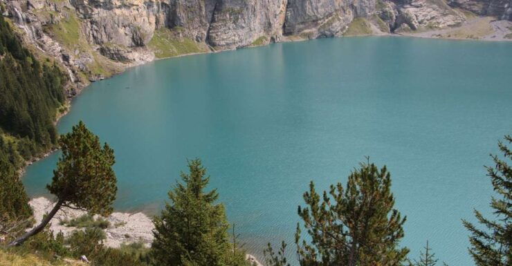 Interlaken: Private Hiking Tour Oeschinen Lake & Blue Lake - Hiking Experience