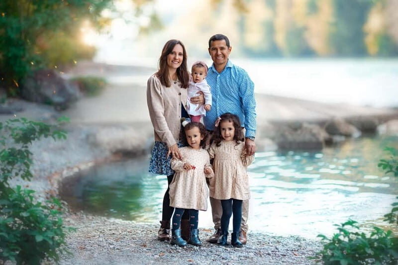 Interlaken:Private Photoshoot with a Professional Photograph - Discovering Interlaken Through the Lens