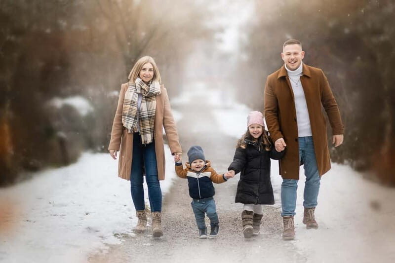 Interlaken:Private Photoshoot with a Professional Photograph - The Photographer: Vero Herrero