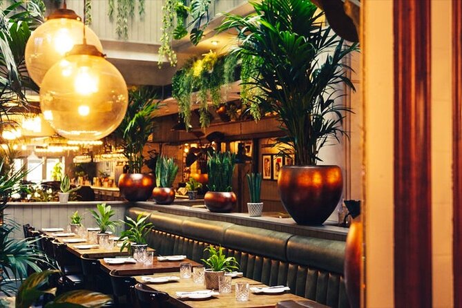 International Stand Up Comedy Showcase - Show & Dinner (Mr. Whites) - Common Questions