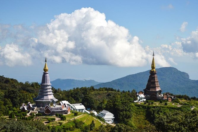 Inthanon Day Trip From Chiang Mai With Lunch - Small Group - Tour Guide