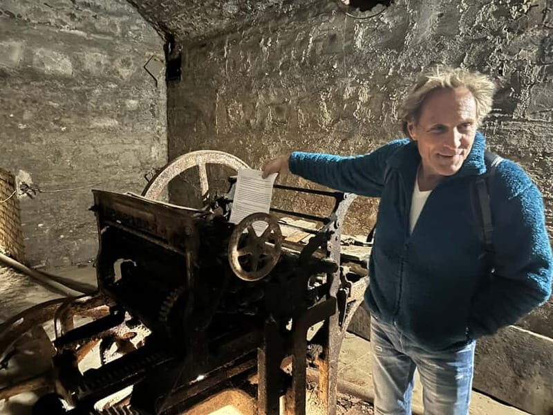 Into the footsteps of Joseph Stalin - Individual tour - The Underground Printing House: A Hidden Piece of History