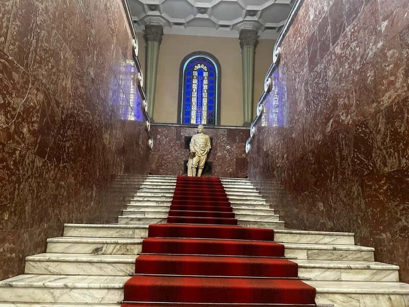 Into the footsteps of Joseph Stalin - Individual tour - Who Will Love This Tour?