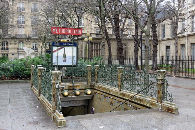 Intouchables Movie Locations Tour in Paris With Local Guide - Booking and Tour Information