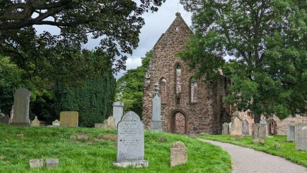 Invergordon Port Outlander Sites and History Tour - Loch Ness and Urquhart Castle