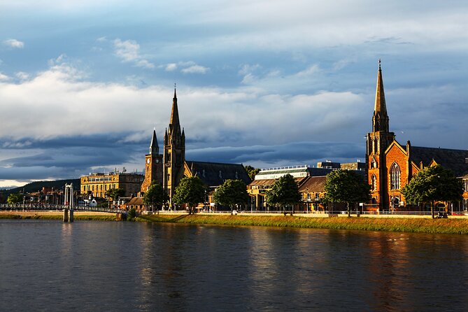 Inverness Whirl: Iconic Landmarks & Highland Highlights - Dolphin Spotting in the Moray Firth