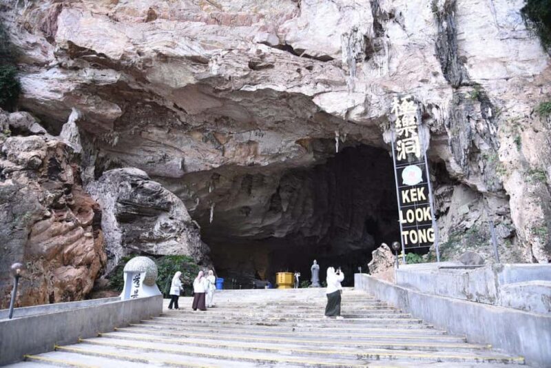 Ipoh Escape: Hot Springs, Waterfall & Private Full-Day Tour - Good To Know