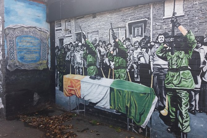 IRA Troubles Conflict Private Tour Museum Graves Murals and Political Analysis - Tour Highlights