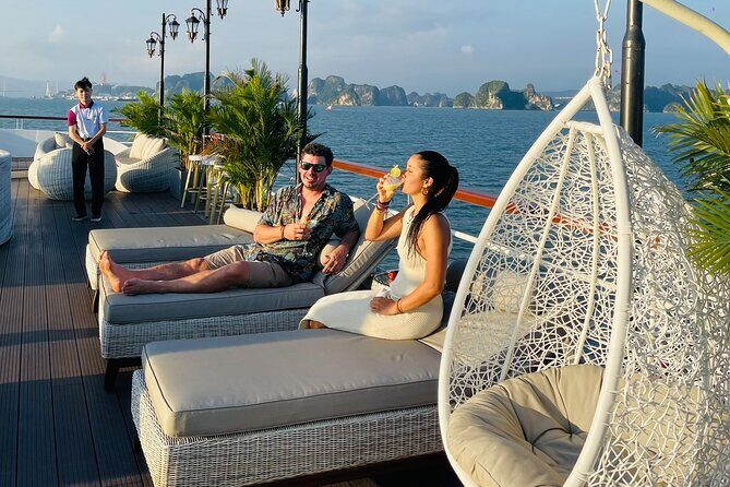 Iris Cruise - Luxurious Day Trip to Explore Ha Long Bays Beauty - Who Would Love This Tour?