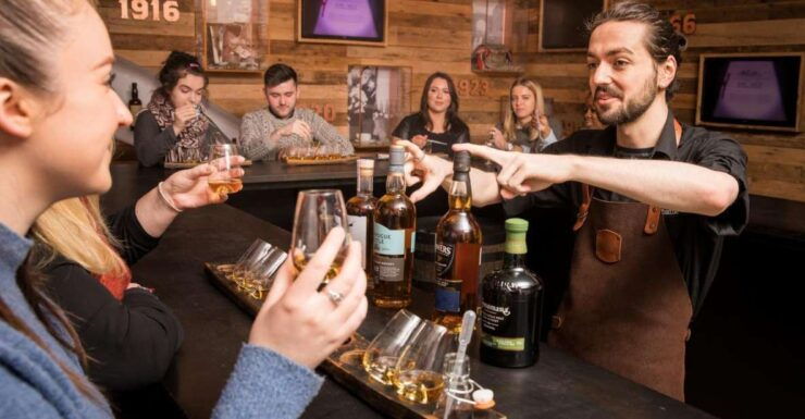 Irish Whiskey Museum: Whiskey Blending Experience - Experience