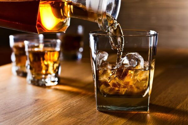 Irish Whiskey Private Tasting Tour in Dublin - Comparing Irish Whiskey to Scotch