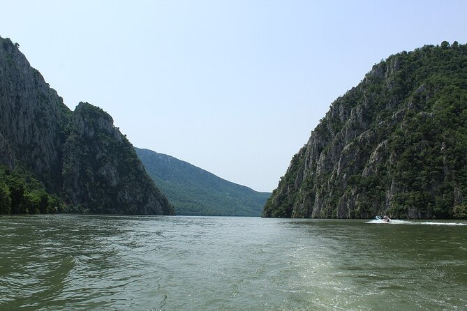 Iron Gates Small Group Boat Ride - Whats Included