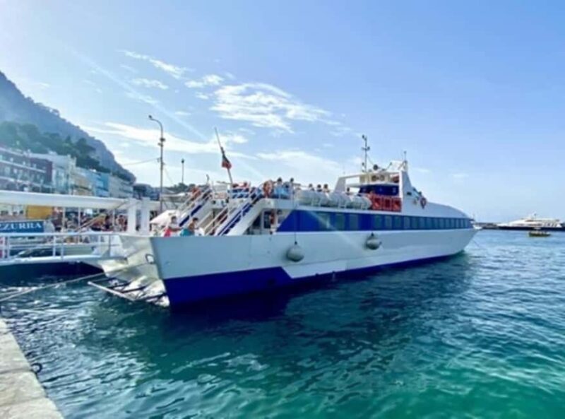 Ischia: Boat Ride around Procida with Time on the Island - Introduction: Discovering Procida from Ischia