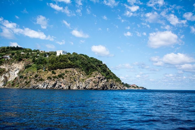 Ischia Day Cruise via Vintage Schooner With Lunch on Board  - Isola Dischia - Captivating Views of Ischias Landmarks