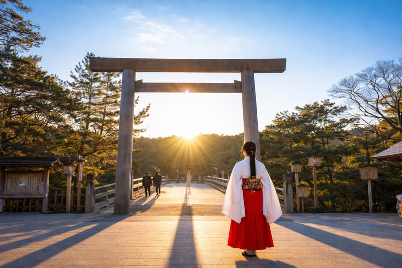 Ise Grand Shrine visit, Futamiura Meoto Iwa (Wedded Rocks), and Yokocho Old Street stroll one-day tour (departing from Osaka) - The day’s highlights at a glance