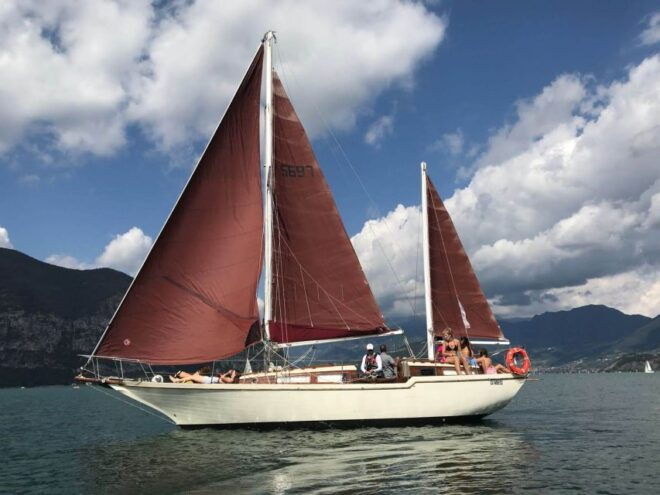 Iseo Lake: Tours on a Historic Sailboat - Contact Information