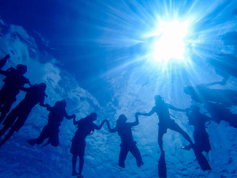 Ishigaki Island Marine Sports - From Ishigaki Seaside Hotel to the reef