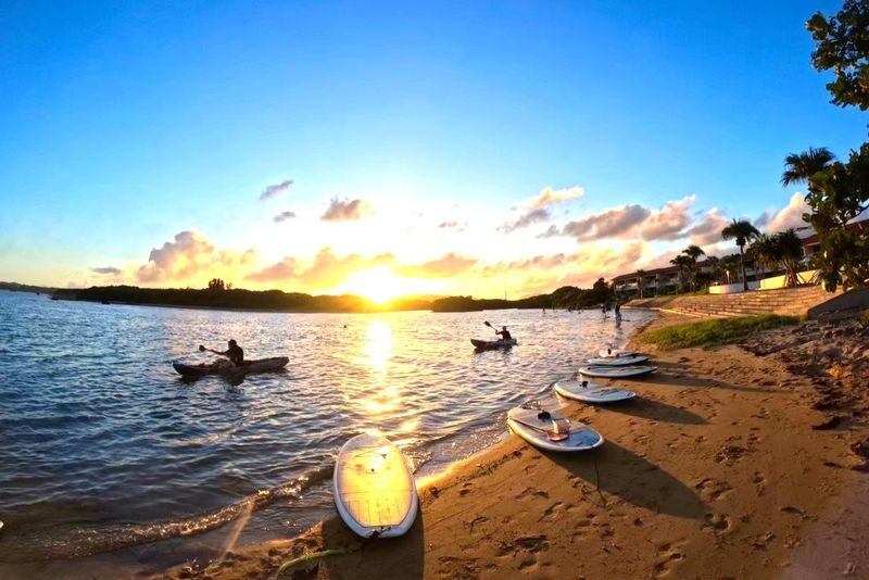 Ishigaki Island: Sunset SUP & Canoe Tour with Customizable Sunset Experience - A dusk paddle on the Miyara River