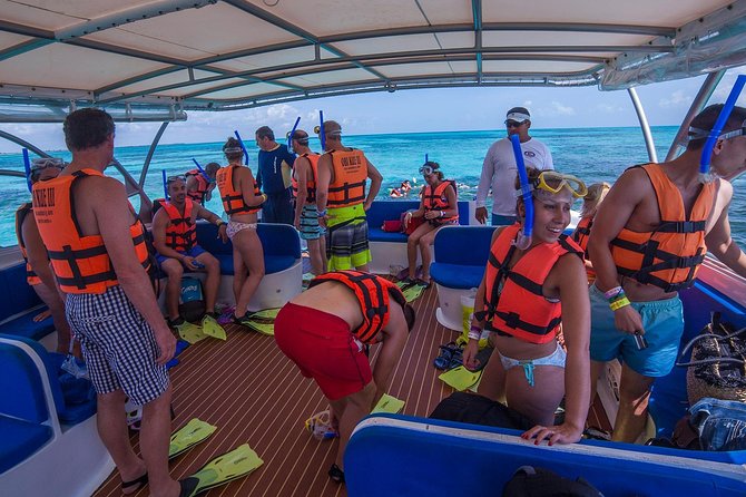 Isla Contoy and Isla Mujeres Tour With Snorkeling From Cancun - The Sum Up