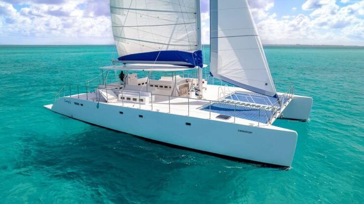 Isla Mujeres by Catamaran - Itinerary and Activities