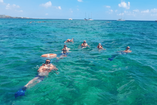 Isla Mujeres by Catamaran - Vessel and Capacity