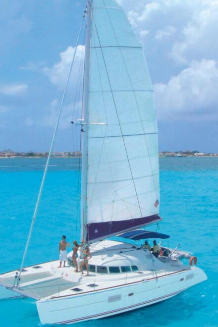 Isla Mujeres: Catamaran Sail to Isla Mujeres From Cancun - Itinerary Details