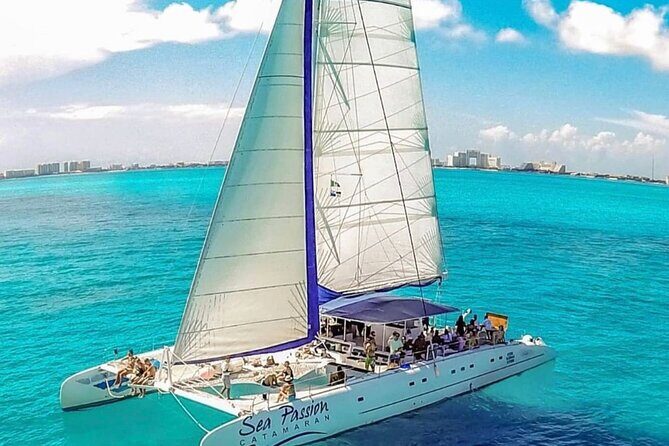 Isla Mujeres Catamaran Snorkeling and Open Bar Adventure - Snorkeling in Cancuns Reefs