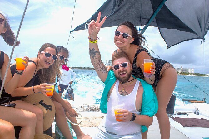 Isla Mujeres Catamaran Tour from Cancun with Snorkel and Open Bar - Who Is This Tour Perfect For?