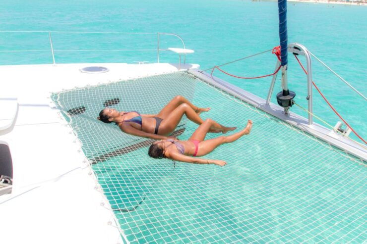 Isla Mujeres: Catamaran Tour With Open Bar & Optional Lunch - Exciting Tour Highlights