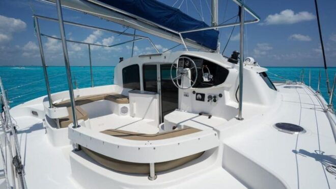 Isla Mujeres Catamaran Tour With Snorkeling & Beach Club - Inclusions