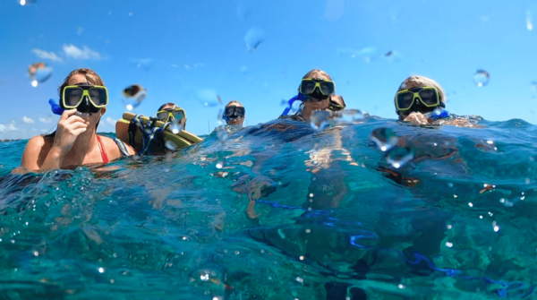 Isla Mujeres Catamaran Tour With Snorkeling & Open Bar - Meeting Point