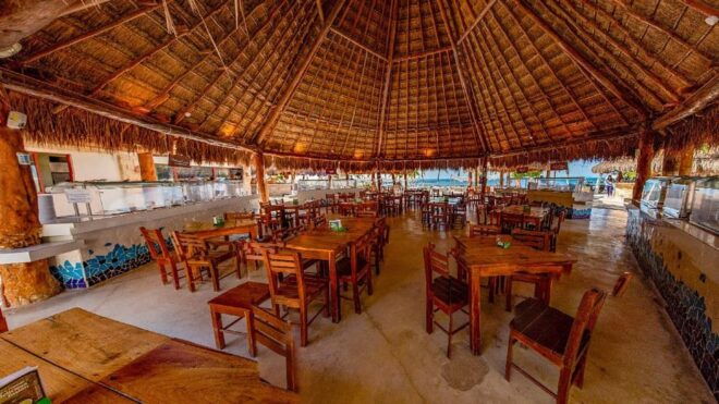 Isla Mujeres: Full-Day Adventure to Isla Mujeres - Visit Playa Norte Beach