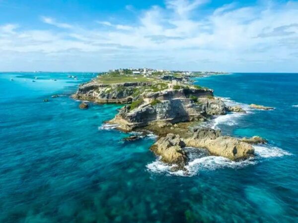 Isla Mujeres: Half Day Private Catamaran With Snorkeling - Exploring El Meco Reef