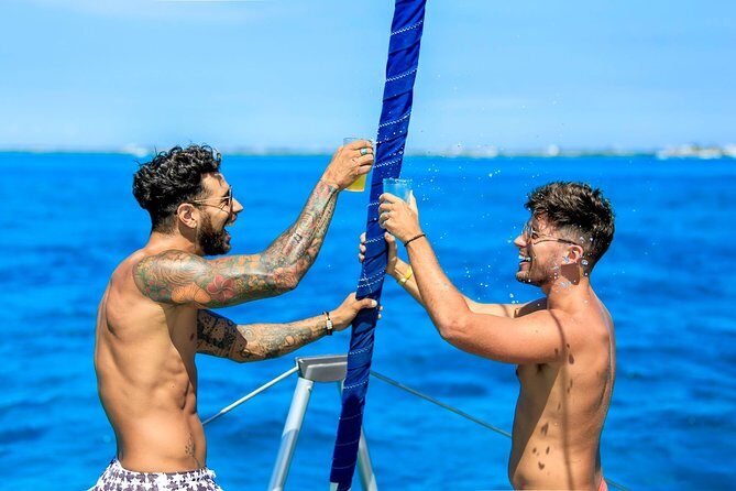 Isla Mujeres in Catamaran - FAQ