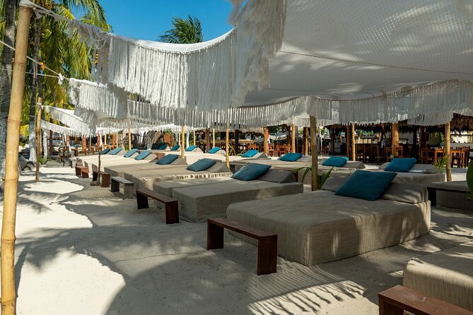 Isla Mujeres Platinum by Albatros Catamarans - Traveler Photos