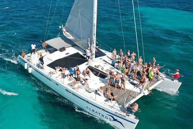Isla Mujeres Plus by Albatros Catamarans - Indulge in Delicious Local Cuisine