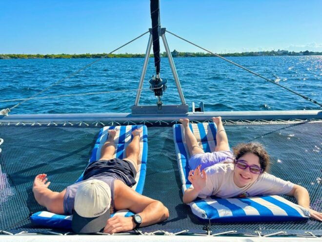ISLA Mujeres: Private Sailing Boat From Cancun or ISLA M - Meeting Point and Transportation