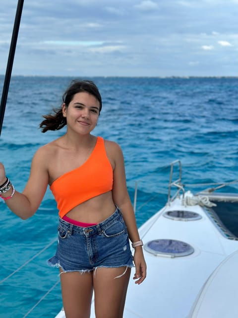 ISLA Mujeres: Private Sailing Boat From Cancun or ISLA M - Dock Fee and Gratuities