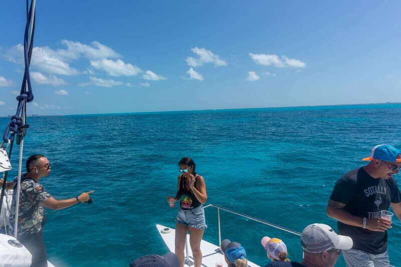 Isla Mujeres: Snorkeling Tour with Open Bar - Relaxing at Playa Norte