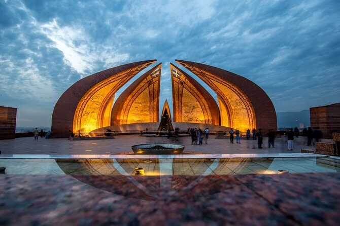 Islamabad Instagram Tour: Most Famous Spots (Private & All-Inclusive) - Pakistan Monument: Symbol of Unity