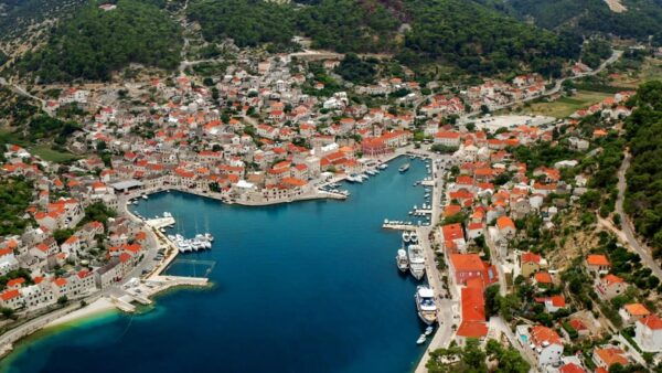 Island Brač - Golden Horn & Pučišća Private Speedboat Tour - Inclusions