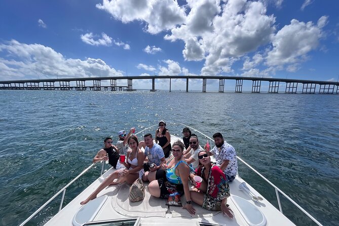 Island Fun Yacht Rental in Miami Beach - Additional Information