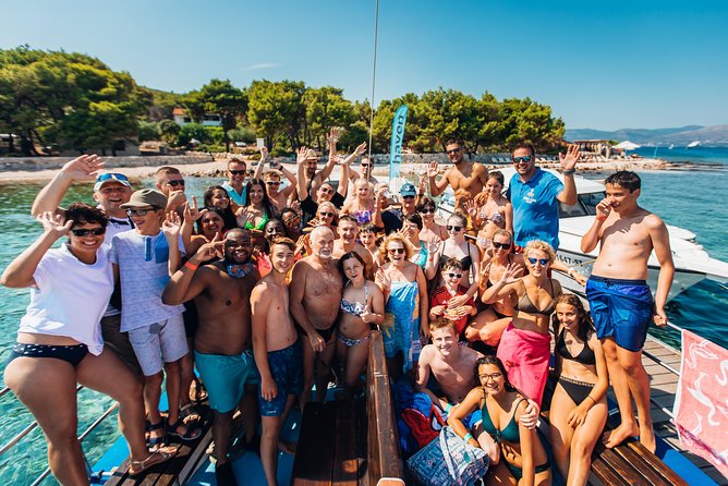 Island Hopping Boat Excursion With Lunch (Trogir,Blue Lagoon, ŠOlta) - Inclusions and Meeting Point