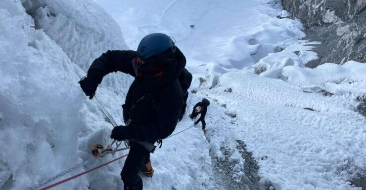 Island Peak Climb With EBC Trek - 17 Days - Climbing Island Peak