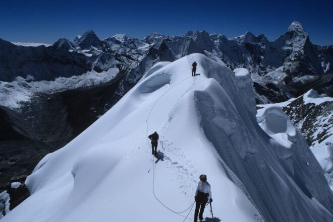 Island Peak Climbing: - 17-Day EBC Via Island Peak Climbing - Accommodation and Meals