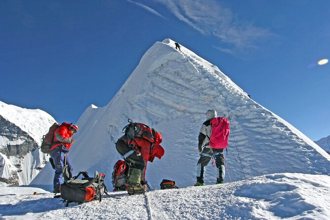 Island Peak Expedition - Group Size and Price Variation