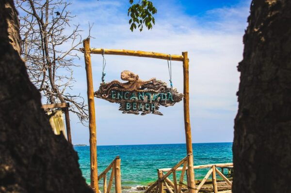 Island Tour: 3 Beach Clubs Around Baru, Rosario and Bomba - Meeting Point