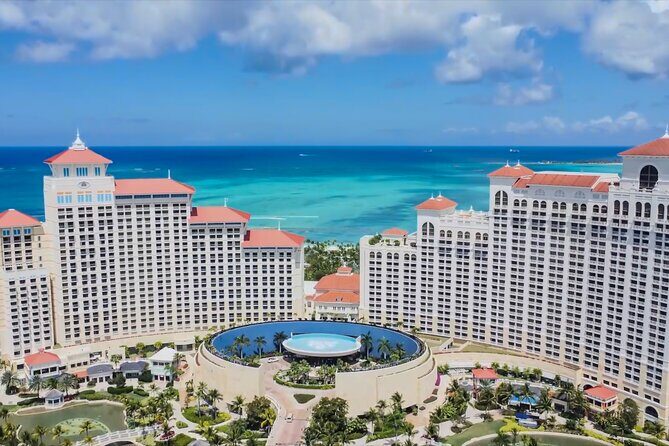 Island Tour to National Art Gallery, Beach and Bahamar Resort - Good To Know